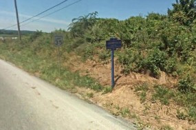 June 2009 Google Streetview image shows the marker still there